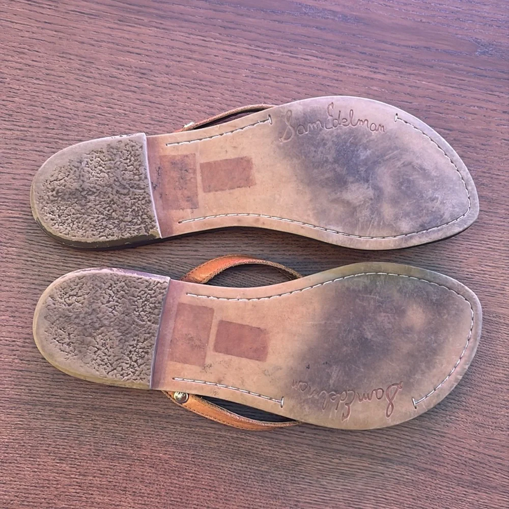 Sam Edelman - Gracie Croc-Embossed Sandals - Picture 4 of 7